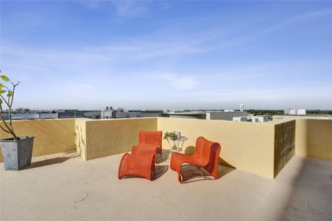 Condominio en venta en Miami, Florida, 2 dormitorios, 107.3 m2 № 1996445 - foto 30