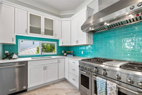 Villa ou maison à vendre à Clearwater, Floride: 4 chambres, 374.95 m2 № 2302179 - photo 23