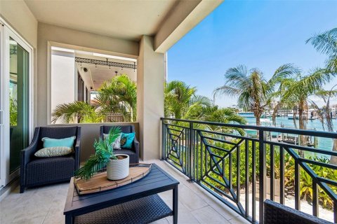 Villa ou maison à vendre à Clearwater, Floride: 4 chambres, 374.95 m2 № 2302179 - photo 16