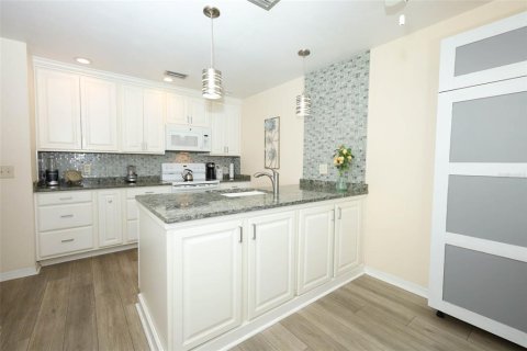 Condominio en venta en Winter Park, Florida, 2 dormitorios, 138.89 m2 № 2239487 - foto 4