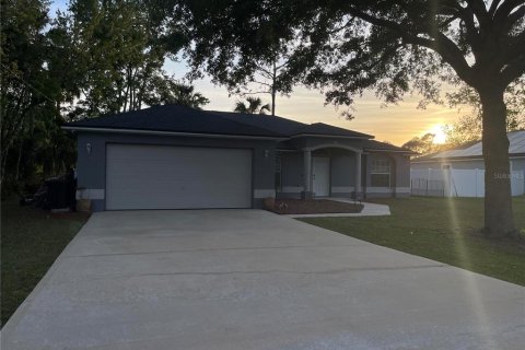 Villa ou maison à vendre à Palm Coast, Floride: 4 chambres, 164.99 m2 № 1740887 - photo 1