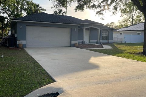 Villa ou maison à vendre à Palm Coast, Floride: 4 chambres, 164.99 m2 № 1740887 - photo 2