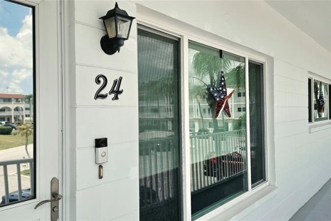 Condo à Clearwater, Floride, 2 chambres  № 2226905
