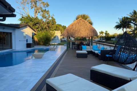 Casa en alquiler en Plantation, Florida, 4 dormitorios, 223.8 m2 № 2245884 - foto 2