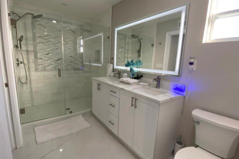Casa en alquiler en Plantation, Florida, 4 dormitorios, 223.8 m2 № 2245884 - foto 15