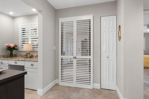 Condo in Sarasota, Florida, 2 bedrooms  № 1821361 - photo 26