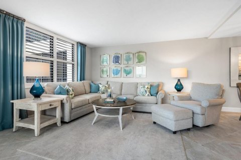 Condo in Sarasota, Florida, 2 bedrooms  № 1821361 - photo 14