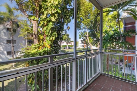 Copropriété à louer à Miami, Floride: 2 chambres, 78.04 m2 № 1976617 - photo 22