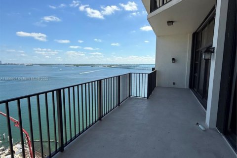 Copropriété à louer à Miami, Floride: 3 chambres, 306.58 m2 № 1964189 - photo 4
