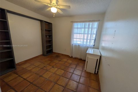 Touwnhouse à louer à Miami, Floride: 3 chambres, 114.18 m2 № 1943636 - photo 14
