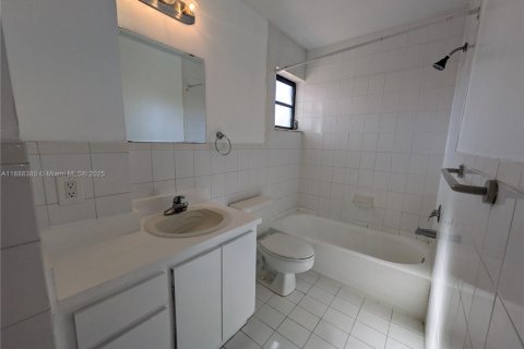 Touwnhouse à louer à Miami, Floride: 3 chambres, 114.18 m2 № 1943636 - photo 18