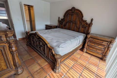 Touwnhouse à louer à Miami, Floride: 3 chambres, 114.18 m2 № 1943636 - photo 10