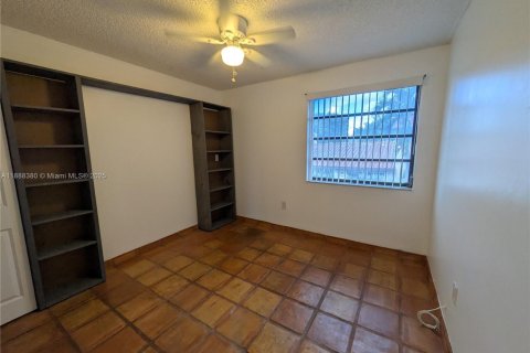 Touwnhouse à louer à Miami, Floride: 3 chambres, 114.18 m2 № 1943636 - photo 19