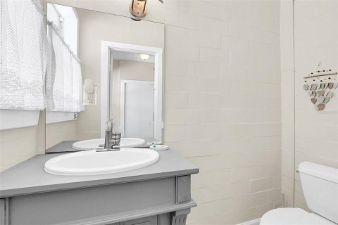 Villa ou maison à vendre à New Smyrna Beach, Floride: 4 chambres, 181.35 m2 № 1801823 - photo 23