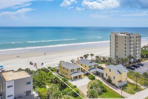 Villa ou maison à vendre à New Smyrna Beach, Floride: 4 chambres, 181.35 m2 № 1801823 - photo 5