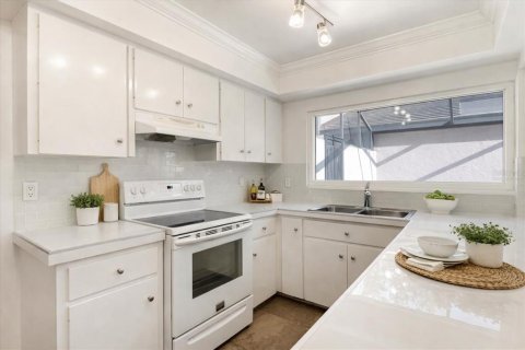 Villa ou maison à vendre à Sarasota, Floride: 2 chambres, 151.43 m2 № 2142460 - photo 4