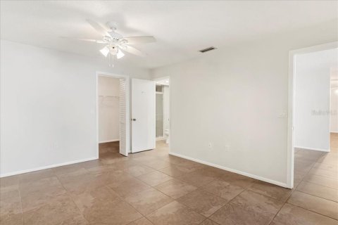 Villa ou maison à vendre à Sarasota, Floride: 2 chambres, 151.43 m2 № 2142460 - photo 28