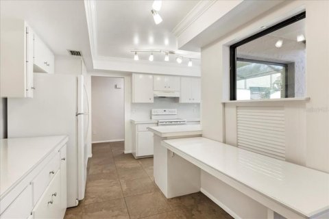 Villa ou maison à vendre à Sarasota, Floride: 2 chambres, 151.43 m2 № 2142460 - photo 17