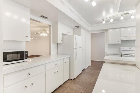 Villa ou maison à vendre à Sarasota, Floride: 2 chambres, 151.43 m2 № 2142460 - photo 16