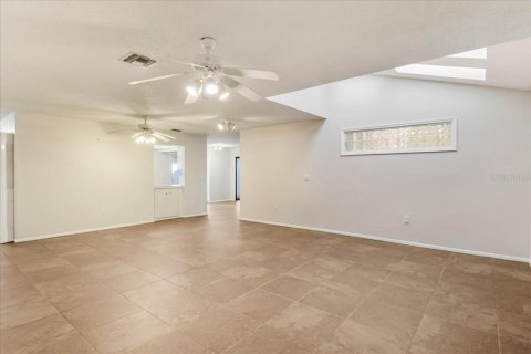 Villa ou maison à vendre à Sarasota, Floride: 2 chambres, 151.43 m2 № 2142460 - photo 10