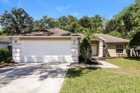 House in New Port Richey, Florida 3 bedrooms, 116.69 sq.m. № 2379606