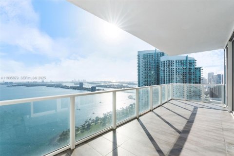 Condo in Miami, Florida, 3 bedrooms  № 1994067 - photo 7