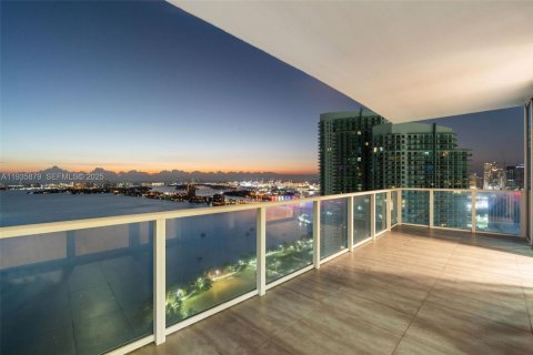 Condo in Miami, Florida, 3 bedrooms  № 1994067 - photo 6