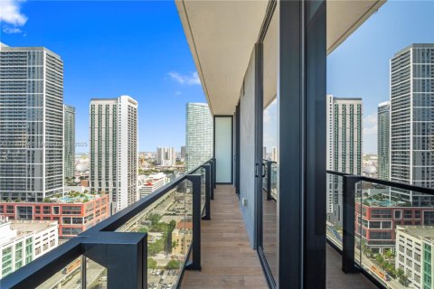 Condo in Miami, Florida, 1 bedroom  № 2055352 - photo 22