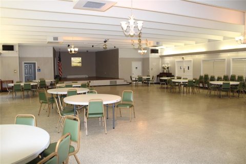 Condo in Saint Petersburg, Florida, 2 bedrooms  № 1657420 - photo 25