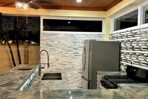 Villa ou maison à vendre à Cutler Bay, Floride: 3 chambres, 130.81 m2 № 2002153 - photo 8