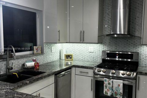 Villa ou maison à vendre à Cutler Bay, Floride: 3 chambres, 130.81 m2 № 2002153 - photo 23