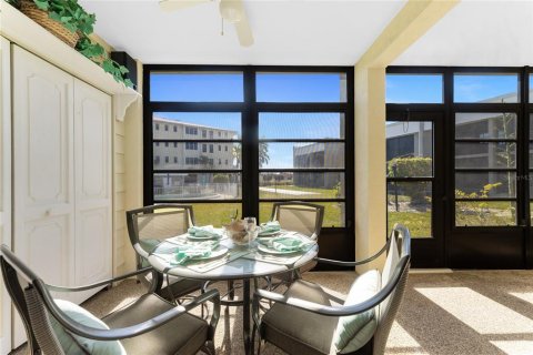 Condo in Punta Gorda, Florida, 2 bedrooms № 2109014 - photo 21