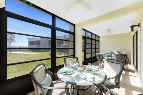 Condo in Punta Gorda, Florida, 2 bedrooms № 2109014 - photo 22