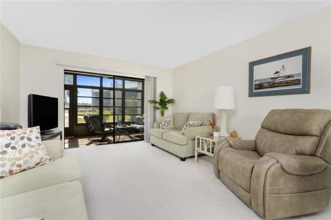 Condo in Punta Gorda, Florida, 2 bedrooms № 2109014 - photo 6