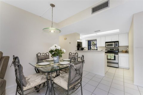Condo in Punta Gorda, Florida, 2 bedrooms № 2109014 - photo 10