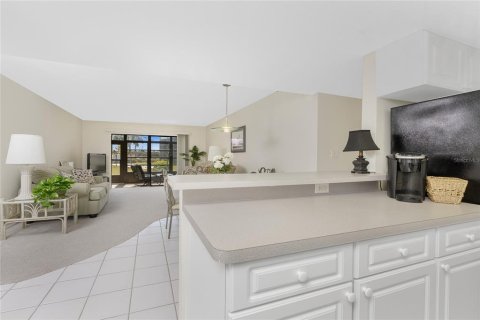 Condo in Punta Gorda, Florida, 2 bedrooms № 2109014 - photo 16