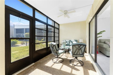 Condo in Punta Gorda, Florida, 2 bedrooms № 2109014 - photo 24