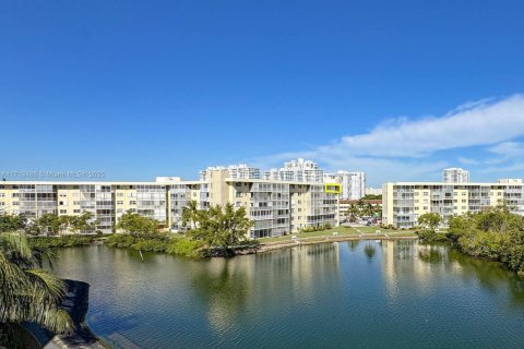 Купить кондоминиум в Авентура, Флорида 1 спальня, 75.9м2, № 1958052 - фото 20