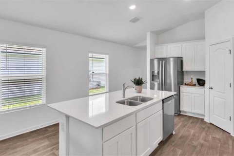 House in Bunnell, Florida 4 bedrooms, 141.77 sq.m. № 2097063 - photo 5