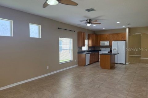 Casa en alquiler en Orlando, Florida, 4 dormitorios, 179.39 m2 № 1918026 - foto 12