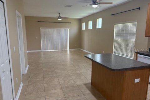 Casa en alquiler en Orlando, Florida, 4 dormitorios, 179.39 m2 № 1918026 - foto 6