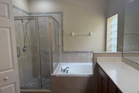 Casa en alquiler en Orlando, Florida, 4 dormitorios, 179.39 m2 № 1918026 - foto 15