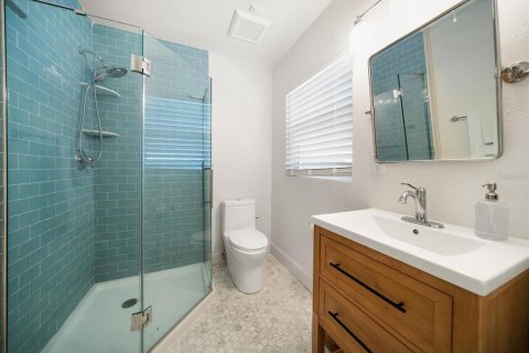 House in Clearwater, Florida 4 bedrooms, 134.34 sq.m. № 1808207 - photo 17