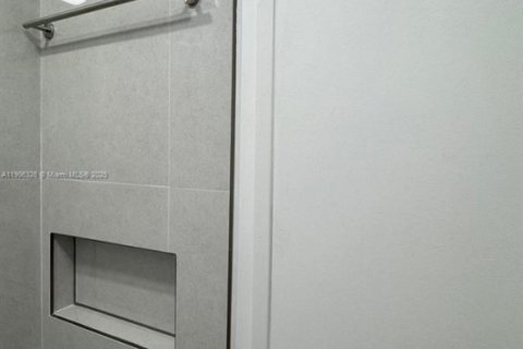 Снять в аренду виллу или дом в Майами, Флорида 3 спальни, 158.03м2, № 1965415 - фото 19