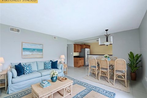 Condo in Merrit Island, Florida, 2 bedrooms  № 1777033 - photo 2