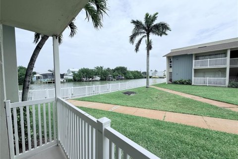Condo in Merrit Island, Florida, 2 bedrooms  № 1777033 - photo 12
