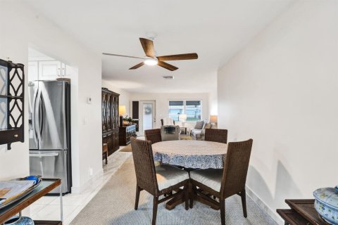 Villa ou maison à vendre à Boynton Beach, Floride: 2 chambres, 122.35 m2 № 2414373 - photo 6
