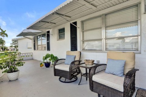 Villa ou maison à vendre à Boynton Beach, Floride: 2 chambres, 122.35 m2 № 2414373 - photo 3
