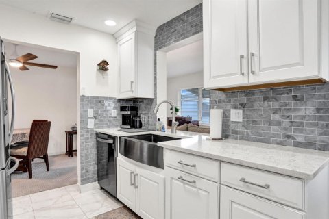 Villa ou maison à vendre à Boynton Beach, Floride: 2 chambres, 122.35 m2 № 2414373 - photo 10