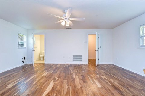 Casa en venta en Lakeland, Florida, 4 dormitorios, 181.72 m2 № 2237996 - foto 20